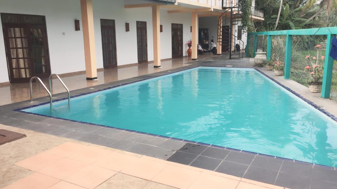 Royal Ace Unawatuna Exteriér fotografie